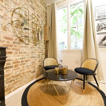 Cia - Faubourg Montmartre Paris